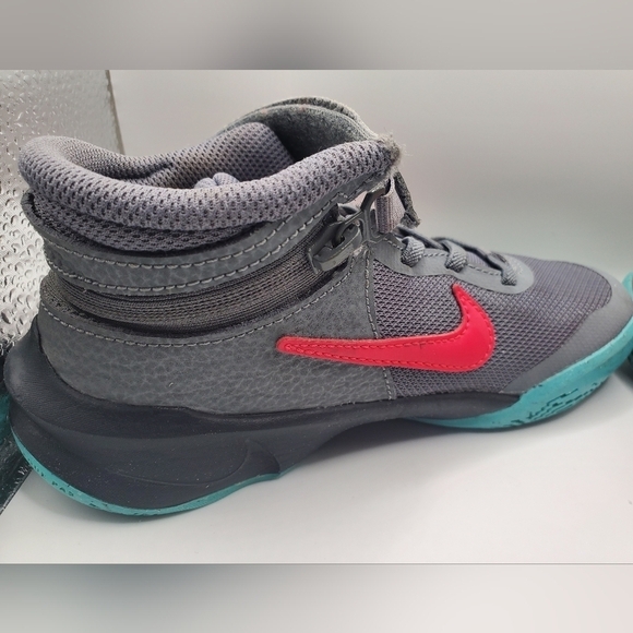 Nike Team Hustle D10 FlyEase 'Grey Teal Siren Red' little kids 13c - Picture 6 of 11
